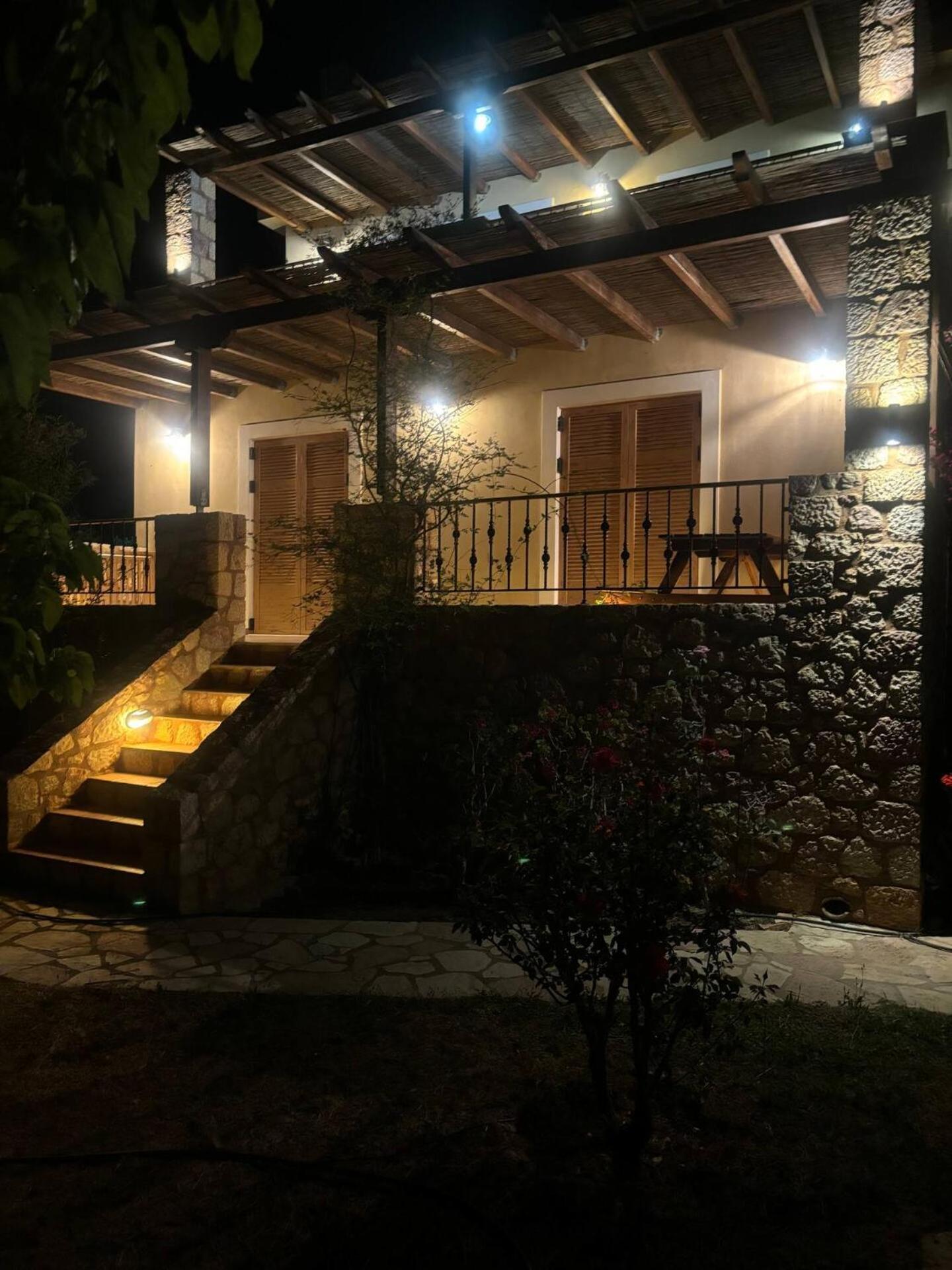 “Villa Othon-Leni” Demoniász-part Kültér fotó