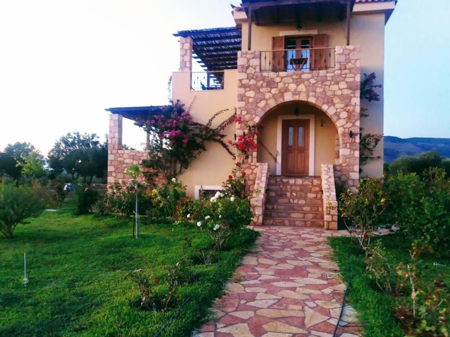 “Villa Othon-Leni” Demoniász-part Kültér fotó